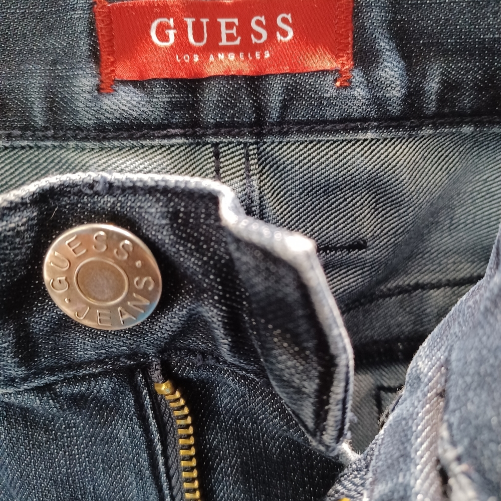 #323 Men's Guess Jeans
